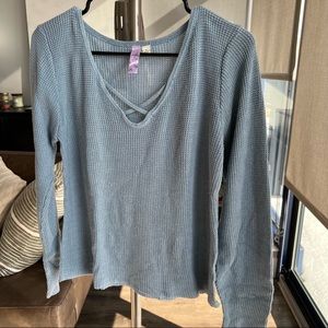 Francesca, Alpha Pale blue knit sweater w/ cris cross V-neck, S